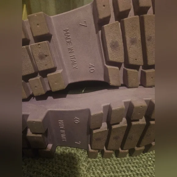 Simons Made In Italy Colourblock Chelsea Platform Purple/Black Boots - Picture 6 of 9